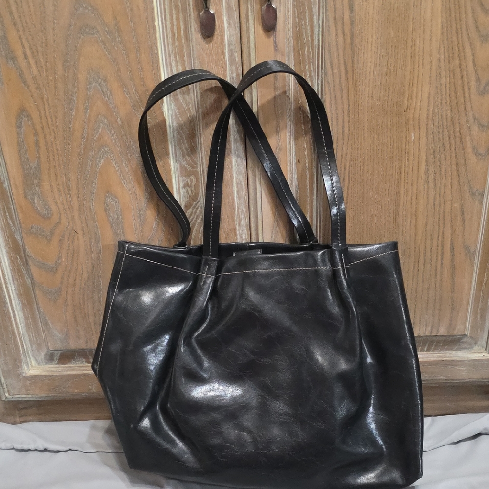 Firenze Chic Black Leather Tote Bag